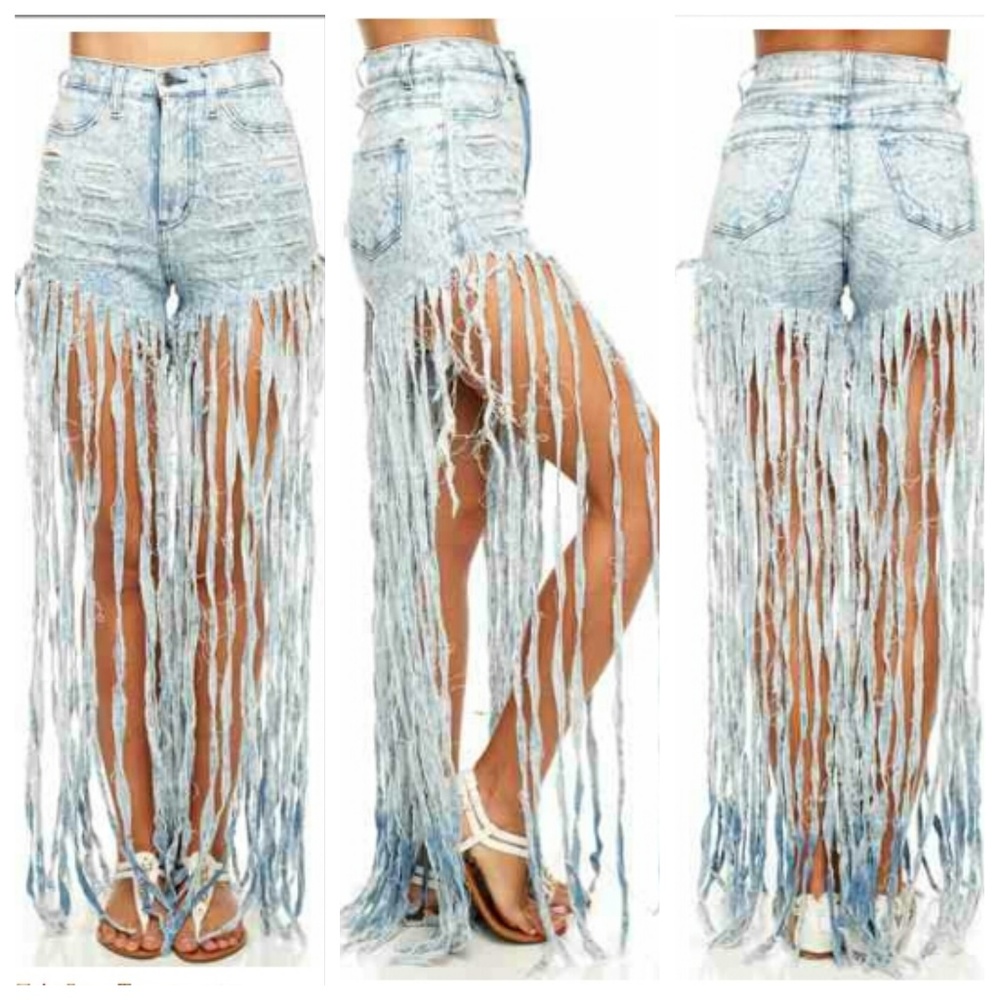 Totally destroyed denim shorts